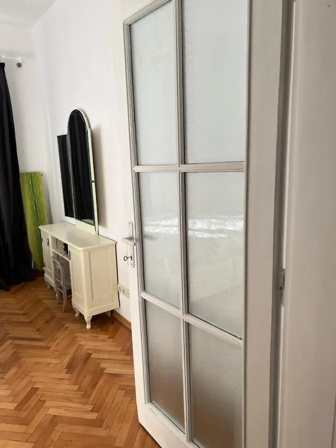 סופיה Apartment August 11